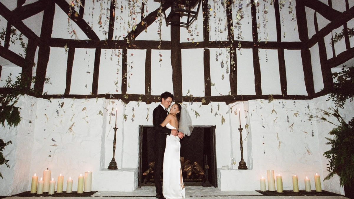 Ariana Grande comparte las primeras fotos de su boda